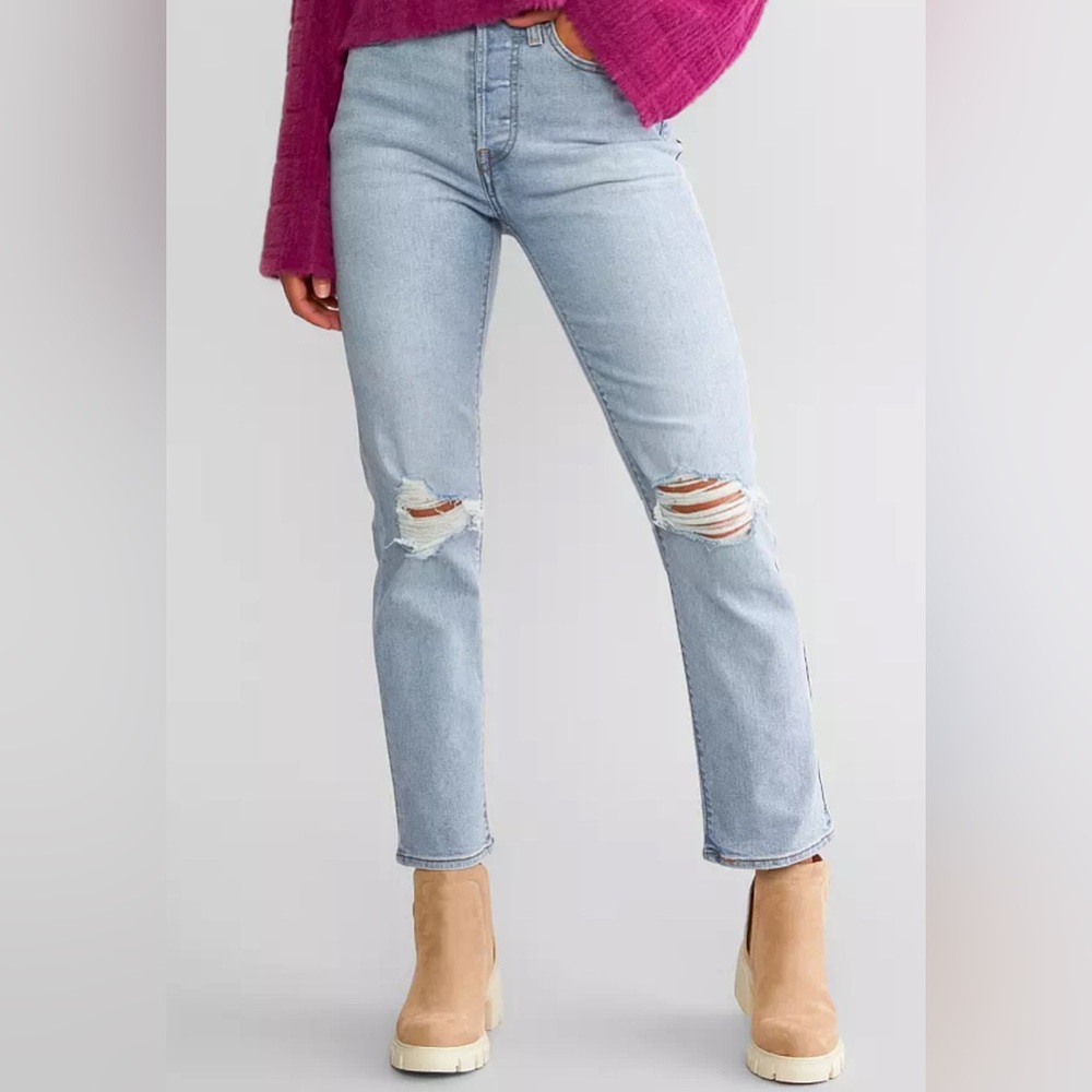 Levi’s wedgie stretch